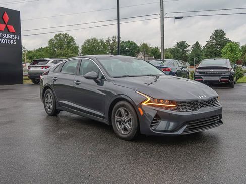 Used 2023 Kia K5 LXS FWD image 1