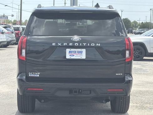 Certified 2025 Ford Expedition Max Active RWD image 5