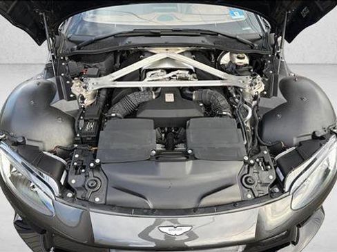 Used 2020 Aston Martin V8 Vantage image 11