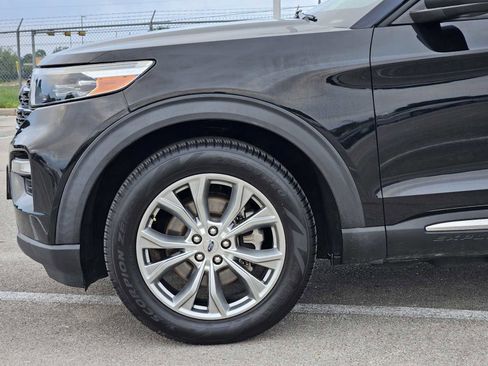 Used 2020 Ford Explorer XLT w/ Equipment Group 202A RWD image 8