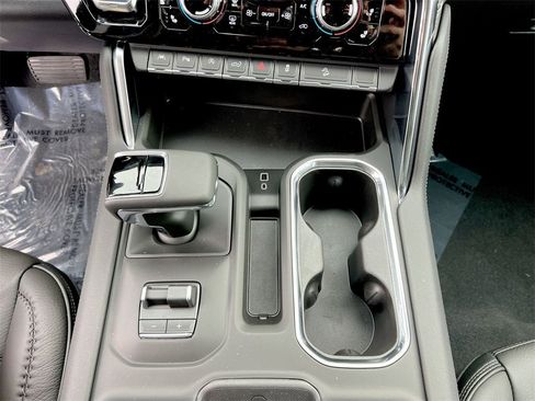 New 2026 GMC Sierra 1500 Denali w/ Denali Reserve Package image 14