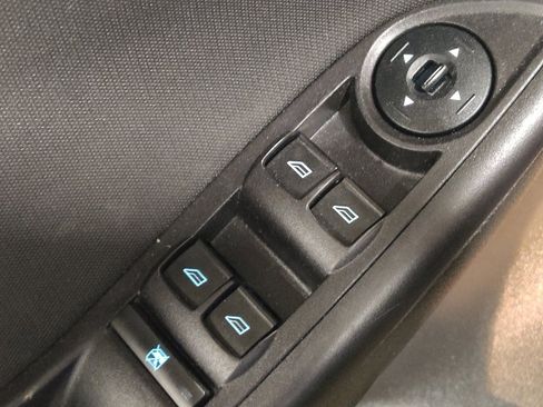 Used 2015 Ford Focus SE w/ SE Sport Package image 27