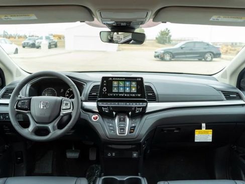 Used 2024 Honda Odyssey EX-L image 15