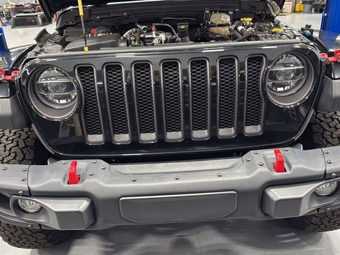 Used 2021 Jeep Wrangler Unlimited Rubicon AWD/4WD image 2