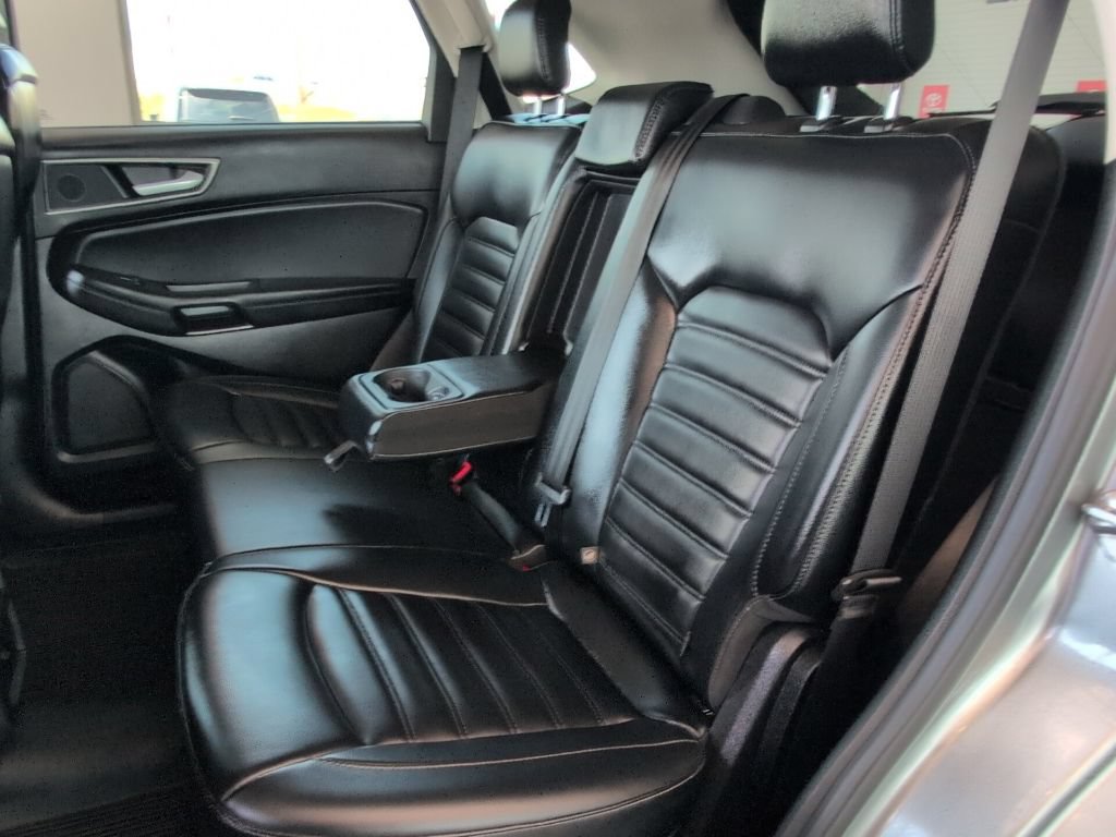 Used 2024 Ford Edge SEL AWD/4WD image 15