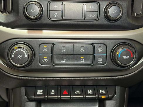 Used 2019 Chevrolet Colorado LT w/ LT Convenience Package AWD/4WD image 6
