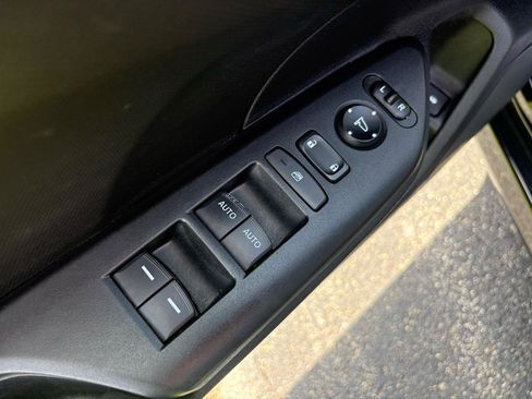 Used 2019 Honda Civic LX image 8