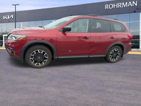Used 2019 Nissan Pathfinder SL AWD/4WD image 1