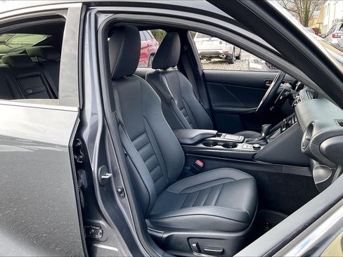Used 2023 Lexus IS 350 F Sport image 7