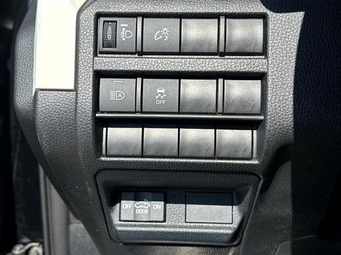 Used 2024 Toyota Tacoma TRD Off-Road image 18