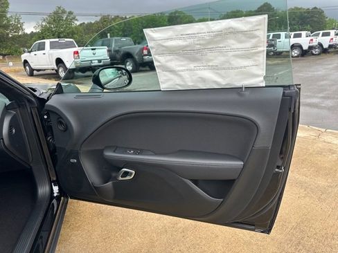 Used 2023 Dodge Challenger R/T w/ T/A Package image 11