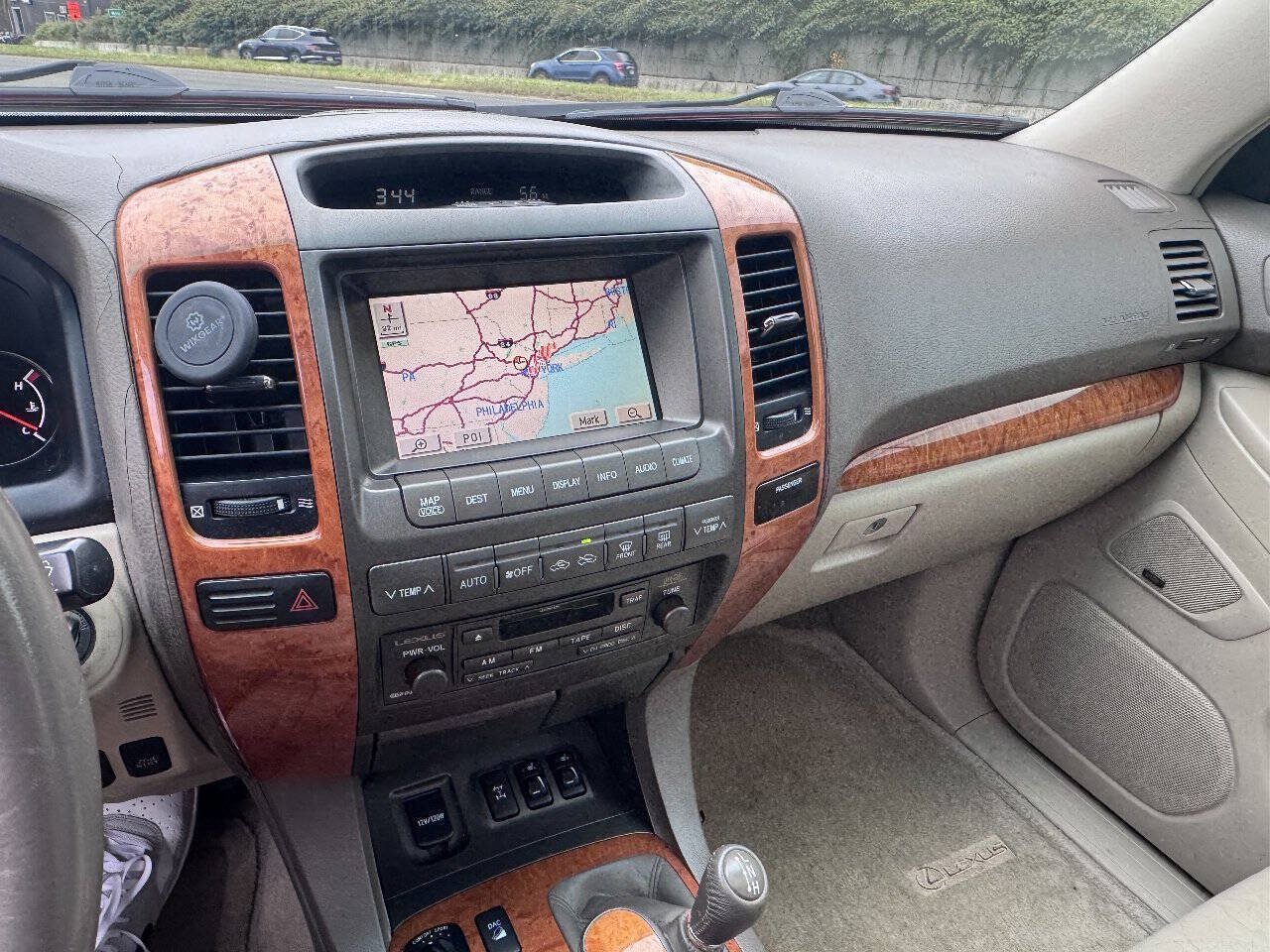 Used 2004 Lexus GX 470 AWD/4WD image 17