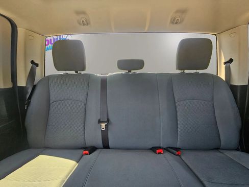 Used 2018 RAM 2500 Tradesman w/ Chrome Appearance Group AWD/4WD image 21