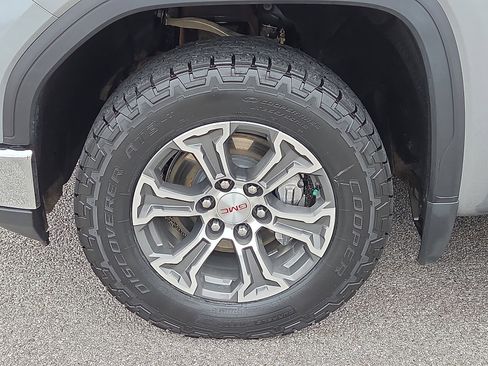 Used 2023 GMC Sierra 1500 SLT w/ SLT Convenience Package image 7