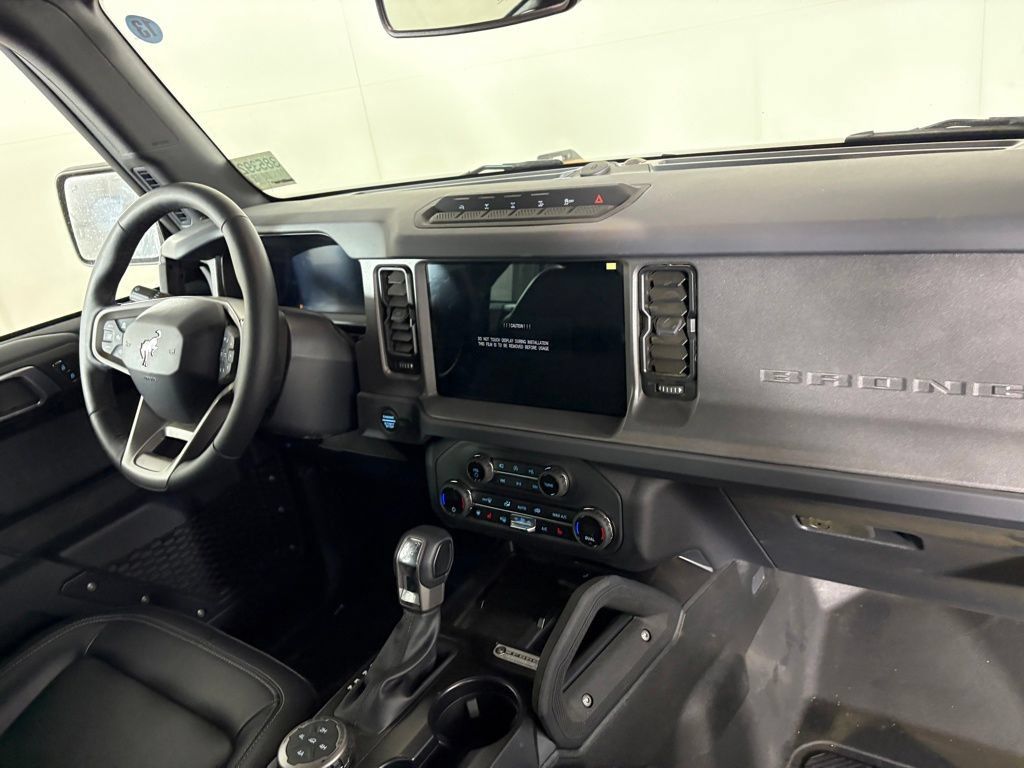 New 2025 Ford Bronco Badlands AWD/4WD image 40