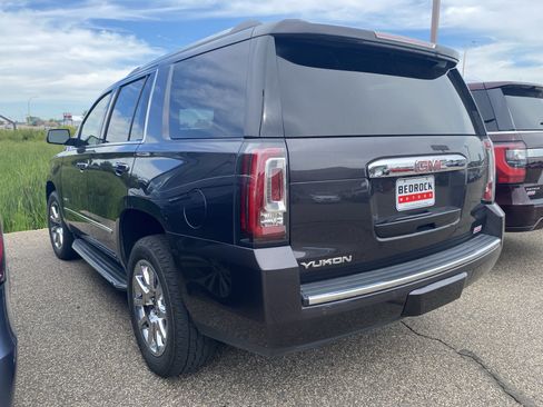 Used 2016 GMC Yukon Denali w/ Open Road Package AWD/4WD image 3
