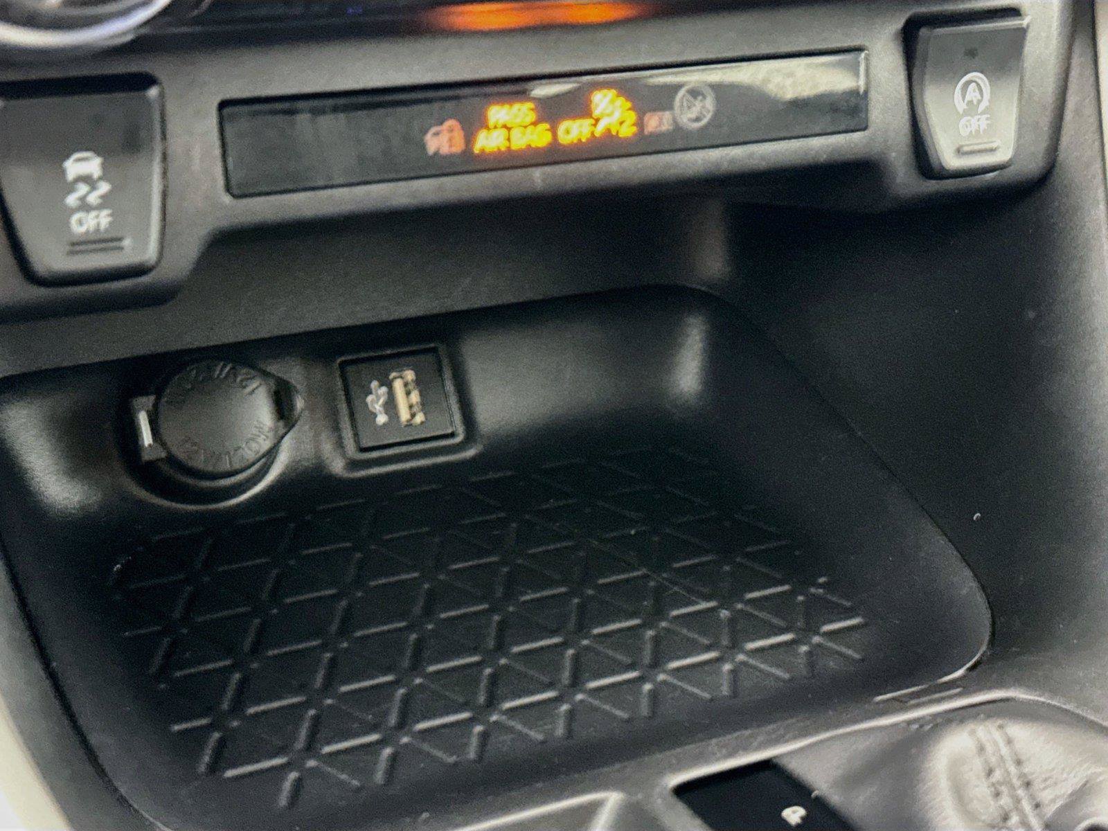 Certified 2025 Toyota RAV4 XLE FWD image 26