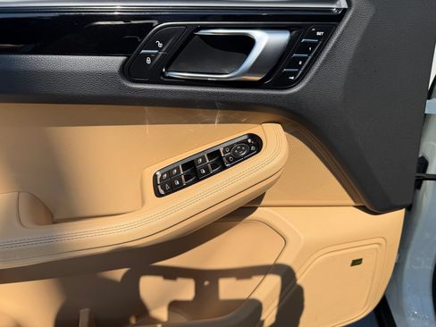 Used 2018 Porsche Macan S AWD/4WD image 29
