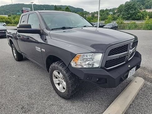 Used 2018 RAM 1500 Express AWD/4WD image 2