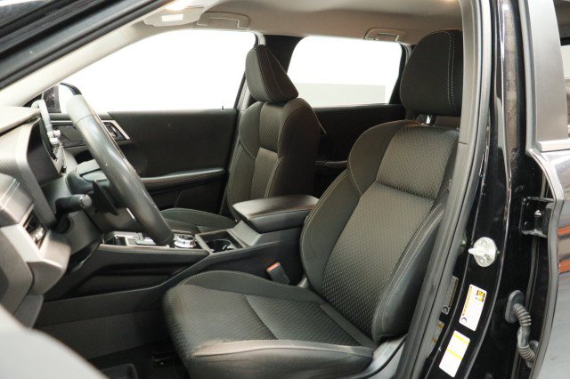 Used 2024 Mitsubishi Outlander ES FWD image 8