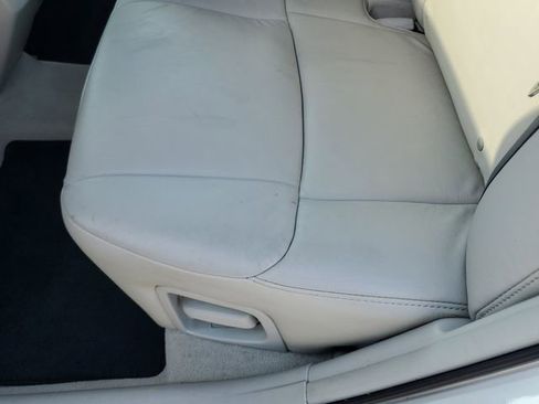 Used 2011 Toyota Avalon Limited image 14