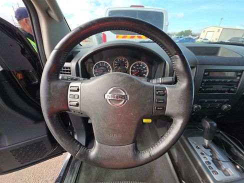 Used 2012 Nissan Titan SV w/ SV Value Truck Pkg RWD image 10