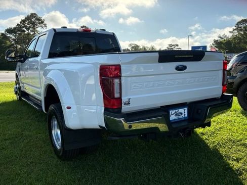 Used 2022 Ford F350 Lariat w/ Lariat Ultimate Package RWD image 2