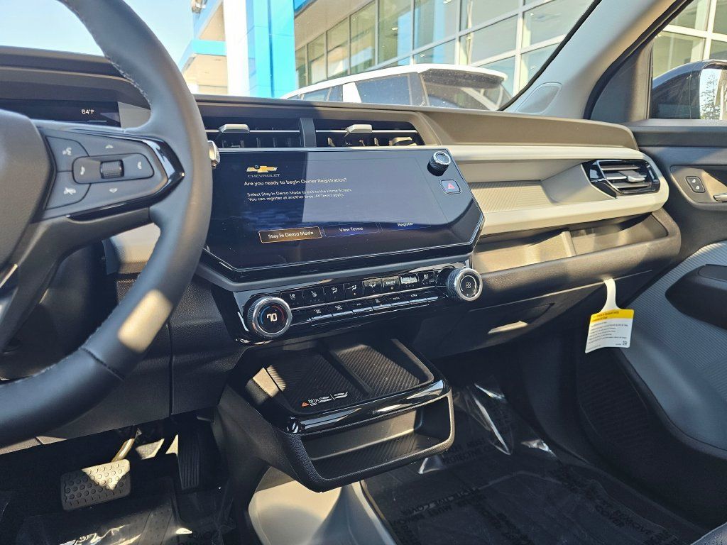 New 2027 Chevrolet Bolt RS w/ Technology Package FWD image 30