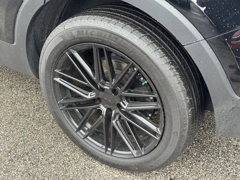 Used 2024 Kia Telluride SX Prestige image 6