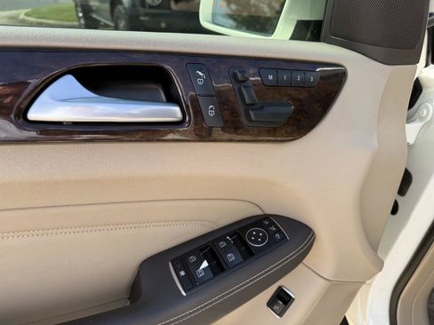 Used 2013 Mercedes-Benz ML 350 4MATIC image 11