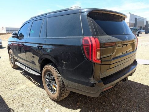 Used 2025 Ford Expedition Tremor image 8
