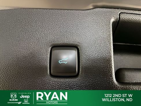 Used 2022 Ford Escape SEL image 13