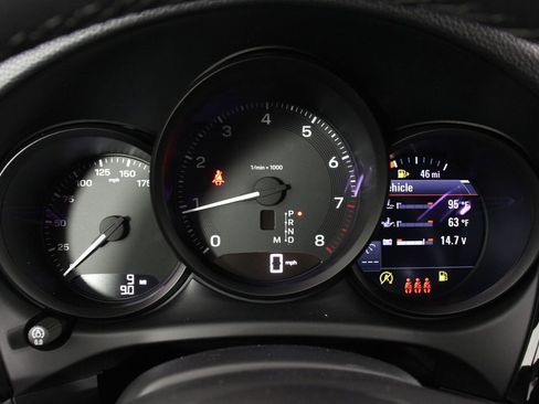 New 2026 Porsche Macan image 13