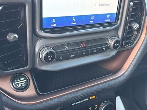 Used 2023 Ford Bronco Sport Outer Banks w/ Tech Package AWD/4WD image 18