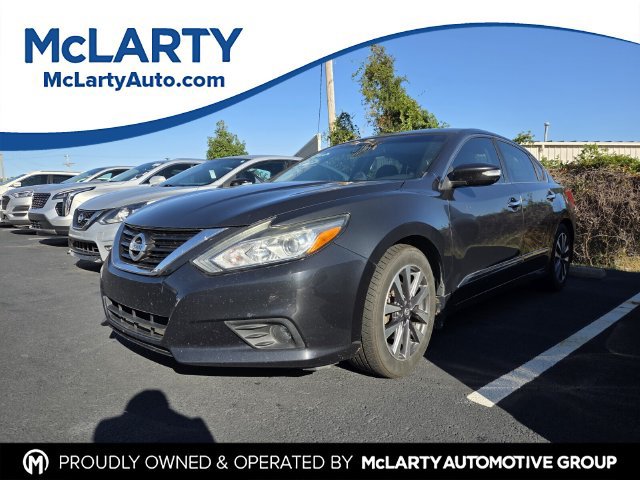 Used 2017 Nissan Altima 2.5 SV w/ Convenience Package FWD image 1