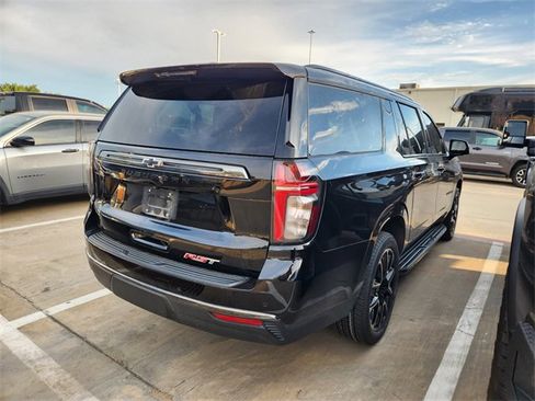 Used 2022 Chevrolet Suburban RST w/ Luxury Package RWD image 6