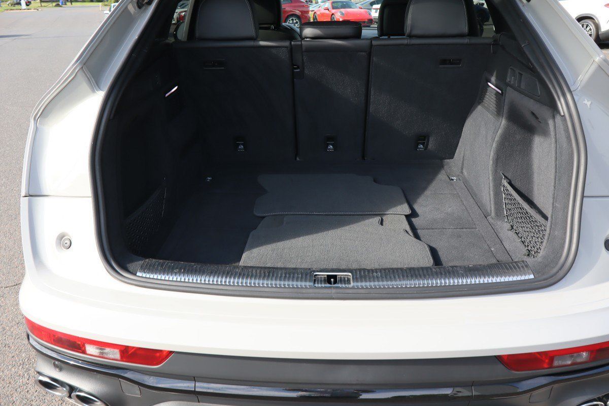 Used 2023 Audi SQ5 Prestige w/ Prestige Package AWD/4WD image 21