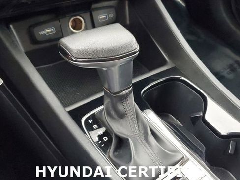 Used 2022 Hyundai Tucson SE image 19