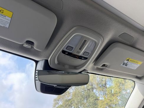 New 2026 Volvo XC40 B5 Plus image 15