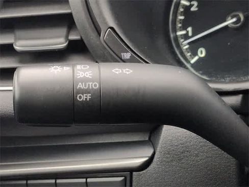 Used 2024 MAZDA MAZDA3 s image 27