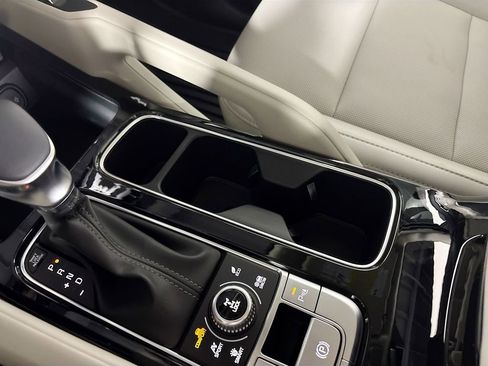 New 2025 Kia Telluride S image 15