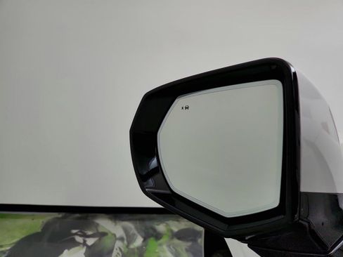 Used 2022 Cadillac Escalade ESV Luxury image 15