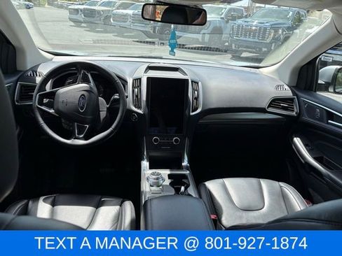 Used 2022 Ford Edge Titanium AWD/4WD image 15