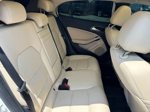 Used 2018 Mercedes-Benz GLA 250 image 18