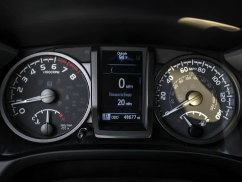 Used 2023 Toyota Tacoma TRD Off-Road image 17