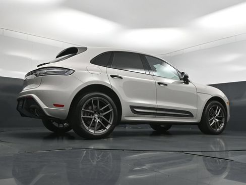 Certified 2025 Porsche Macan Turbo AWD/4WD image 27