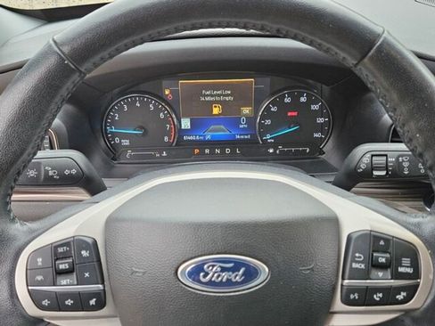 Used 2023 Ford Explorer Limited w/ Equipment Group 301A image 23