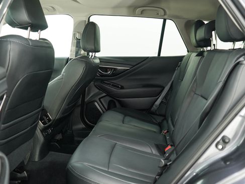 Used 2025 Subaru Outback Limited AWD/4WD image 18