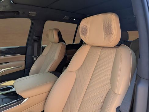 New 2025 Cadillac Escalade IQ Luxury 2 AWD/4WD image 9