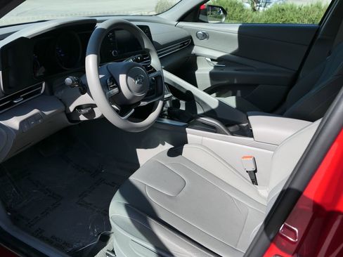 Certified 2023 Hyundai Elantra SEL image 10